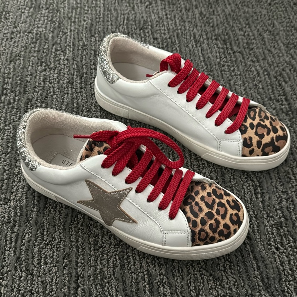 Steven sneakers
